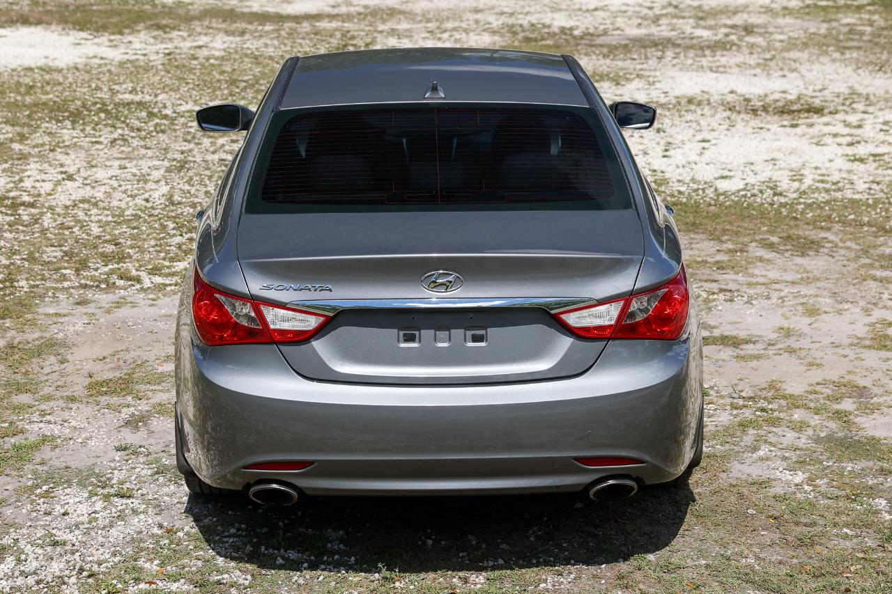 Hyundai Sonata  2013