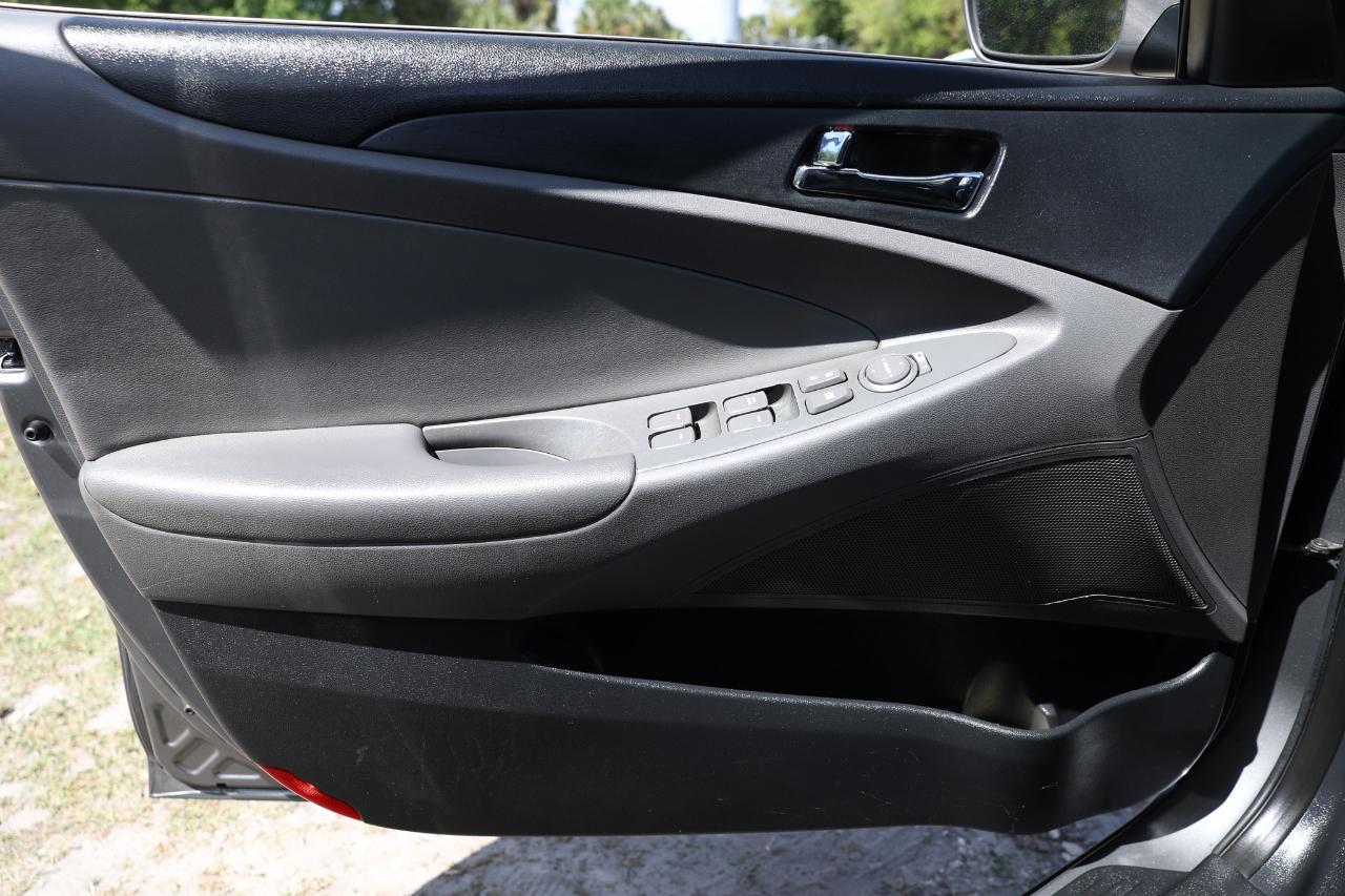 Hyundai Sonata  2013