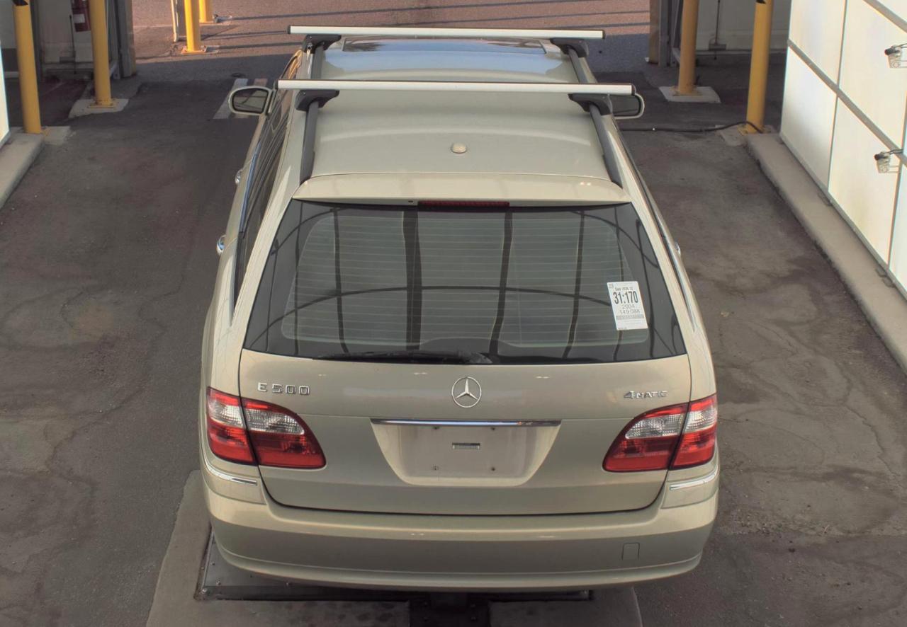 Mercedes-Benz E500  2004