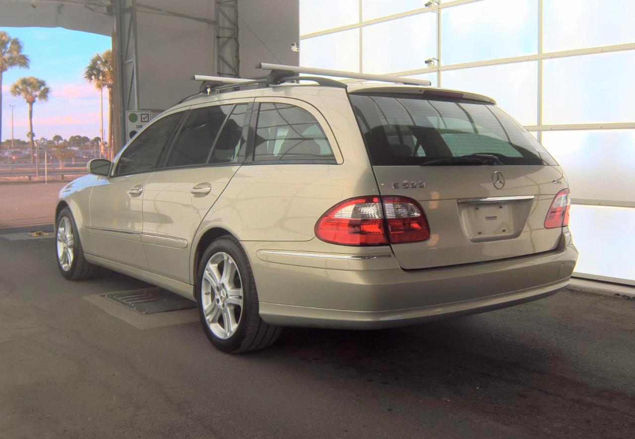 Mercedes-Benz E500  2004