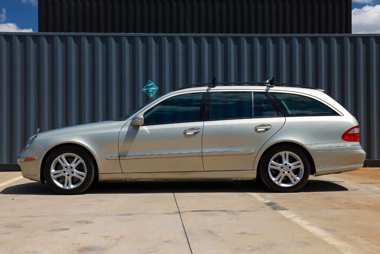 Mercedes-Benz E500  2004