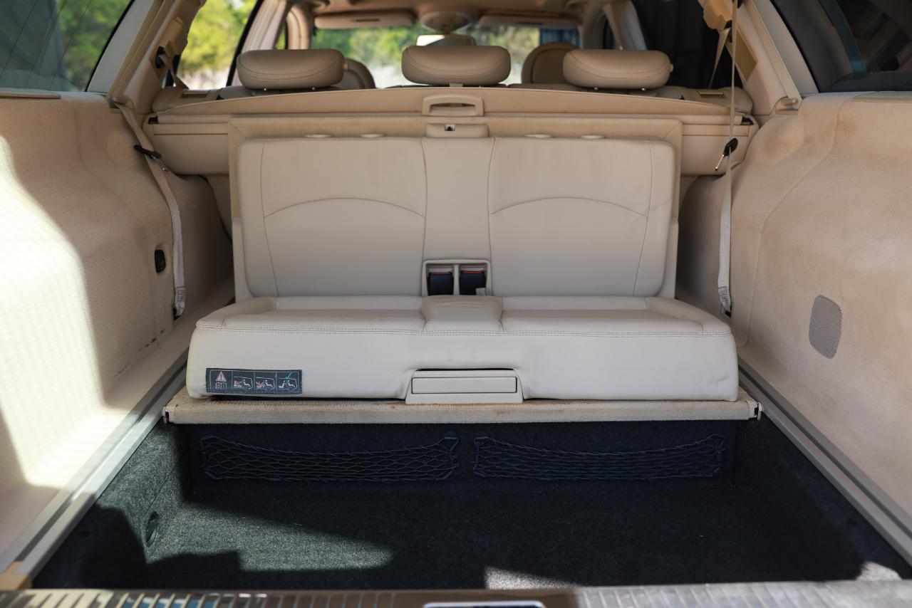 Mercedes-Benz E500  2004