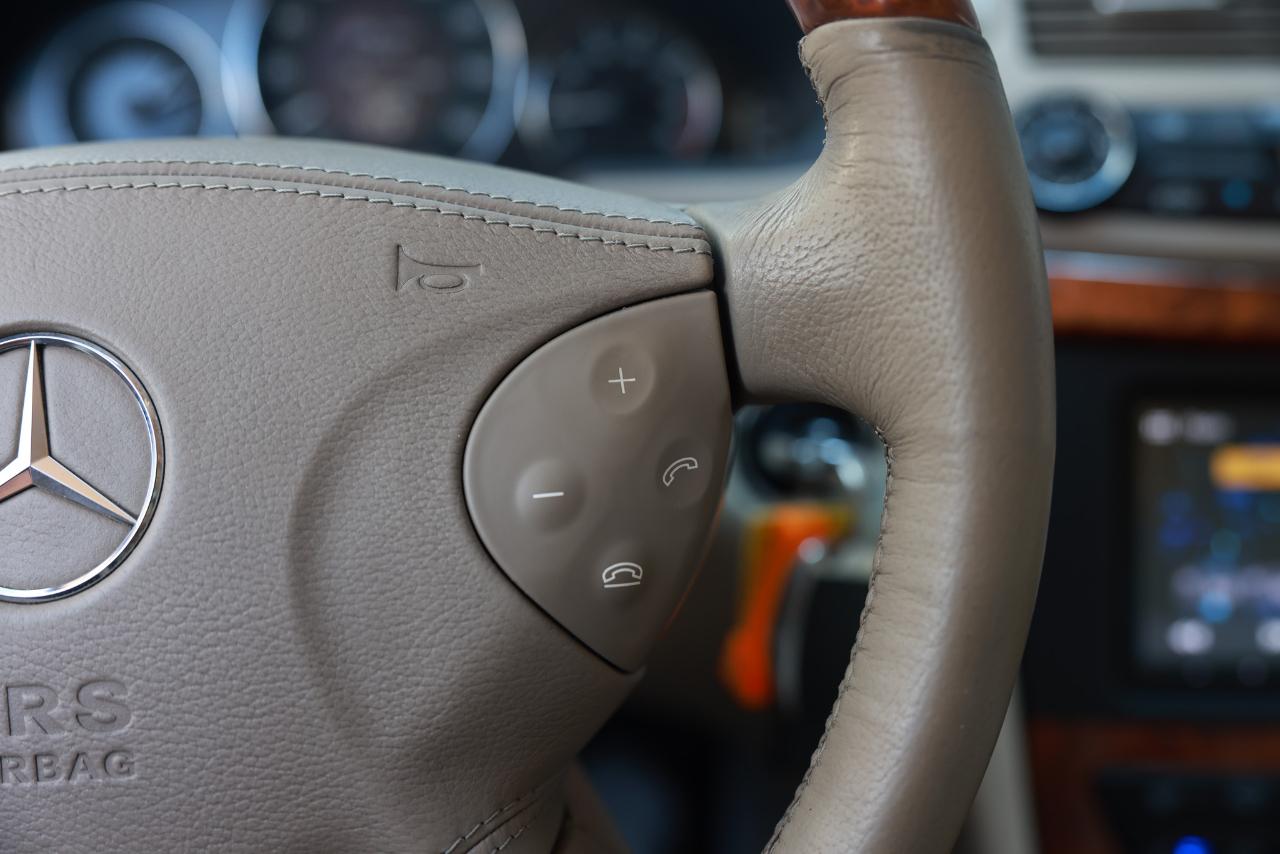 Mercedes-Benz E500  2004