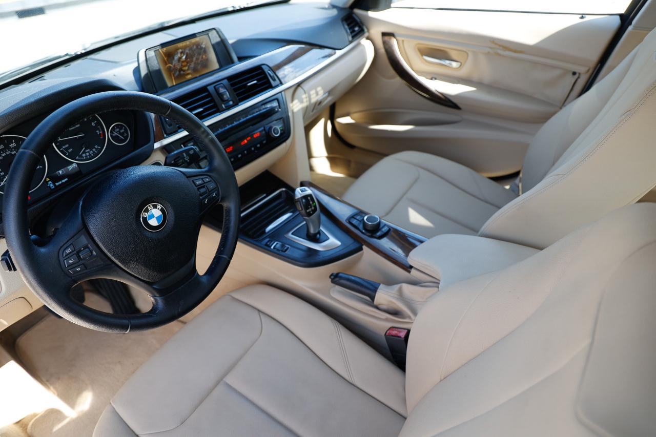 BMW 320i  2014