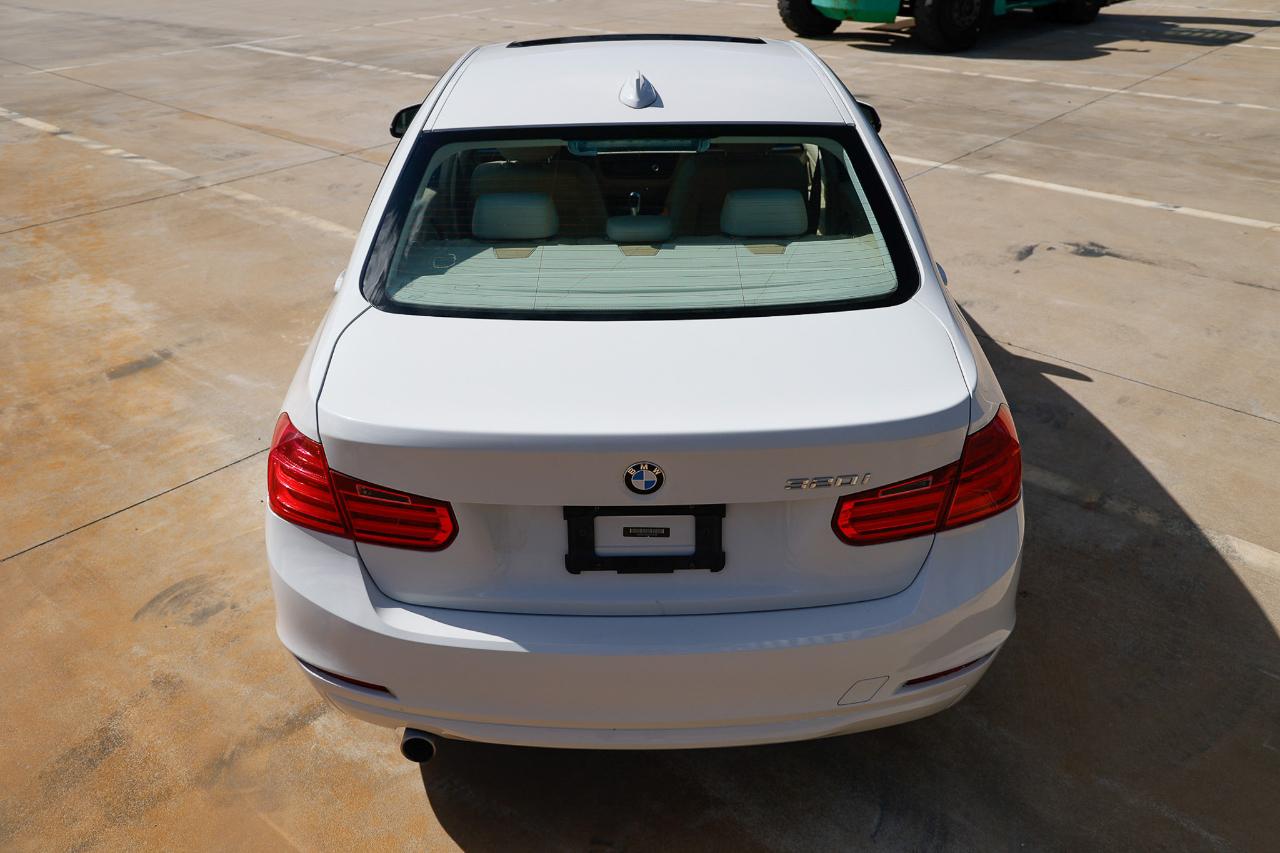 BMW 320i  2014