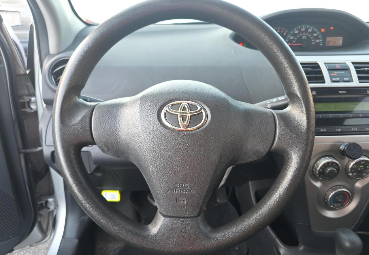 Toyota Yaris  2010