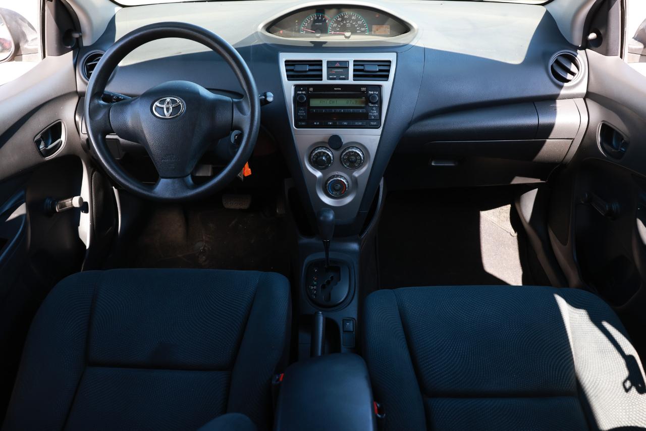 Toyota Yaris  2010