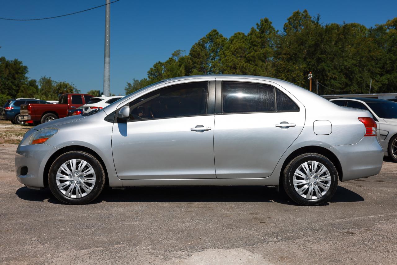 Toyota Yaris  2010