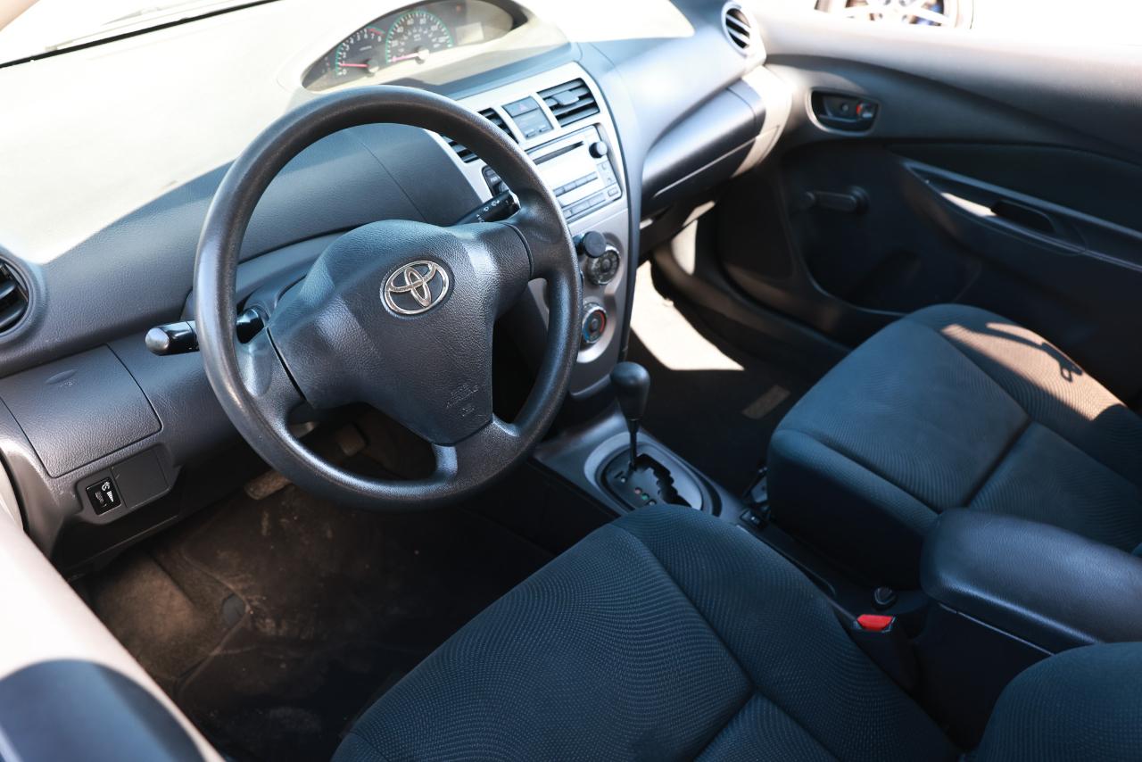 Toyota Yaris  2010