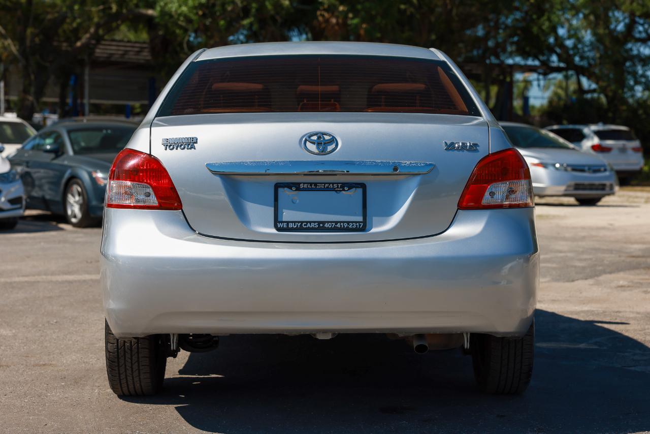 Toyota Yaris  2010