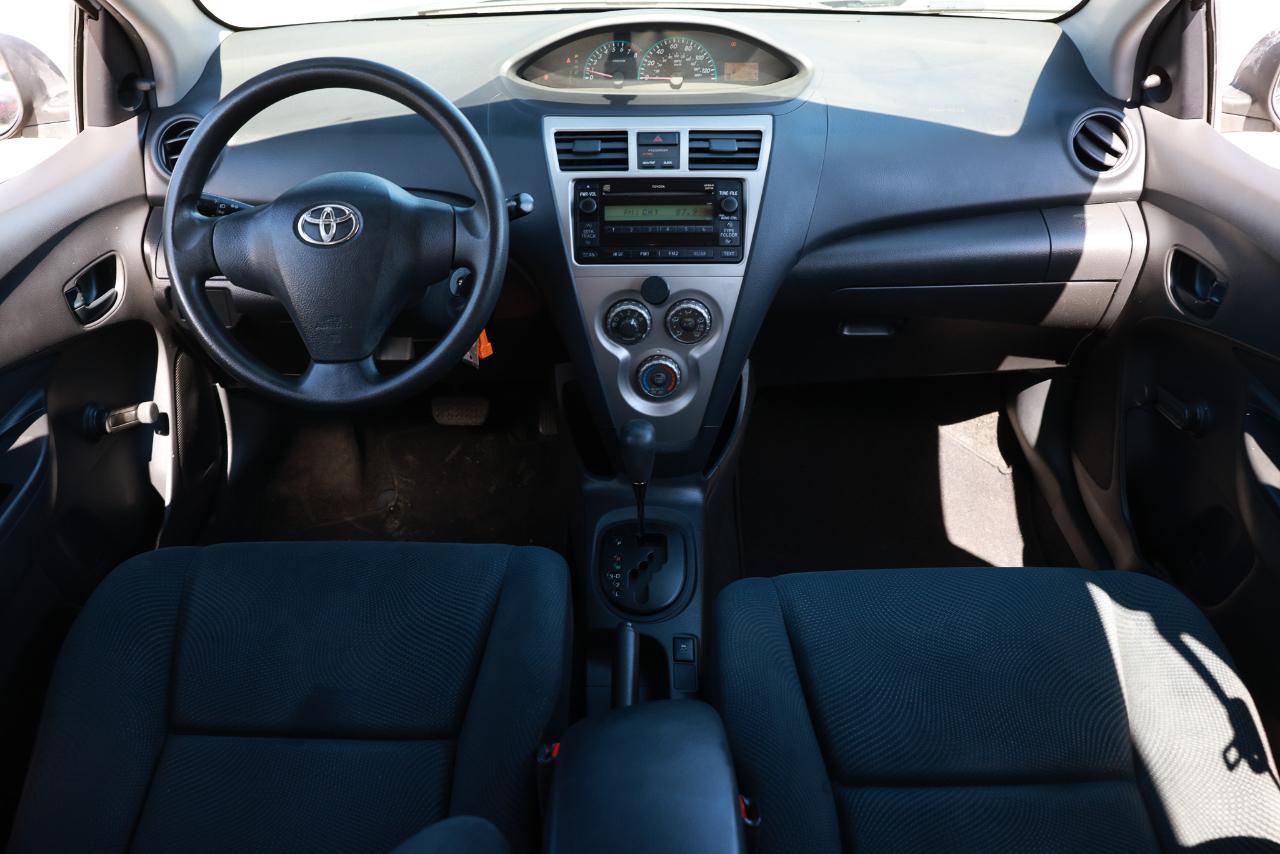 Toyota Yaris  2010