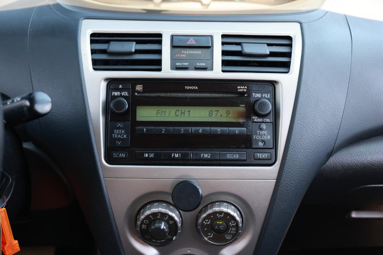 Toyota Yaris  2010