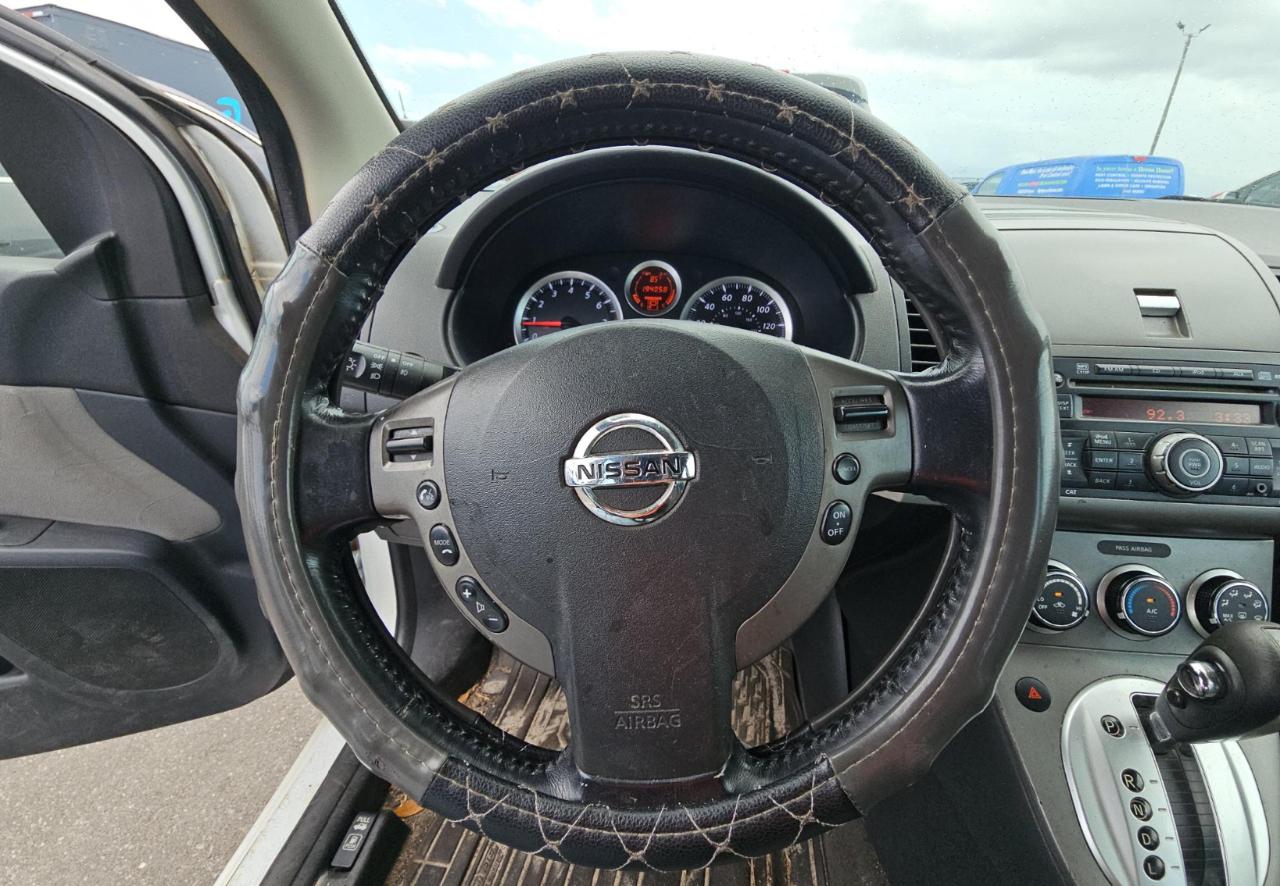 Nissan Sentra  2010