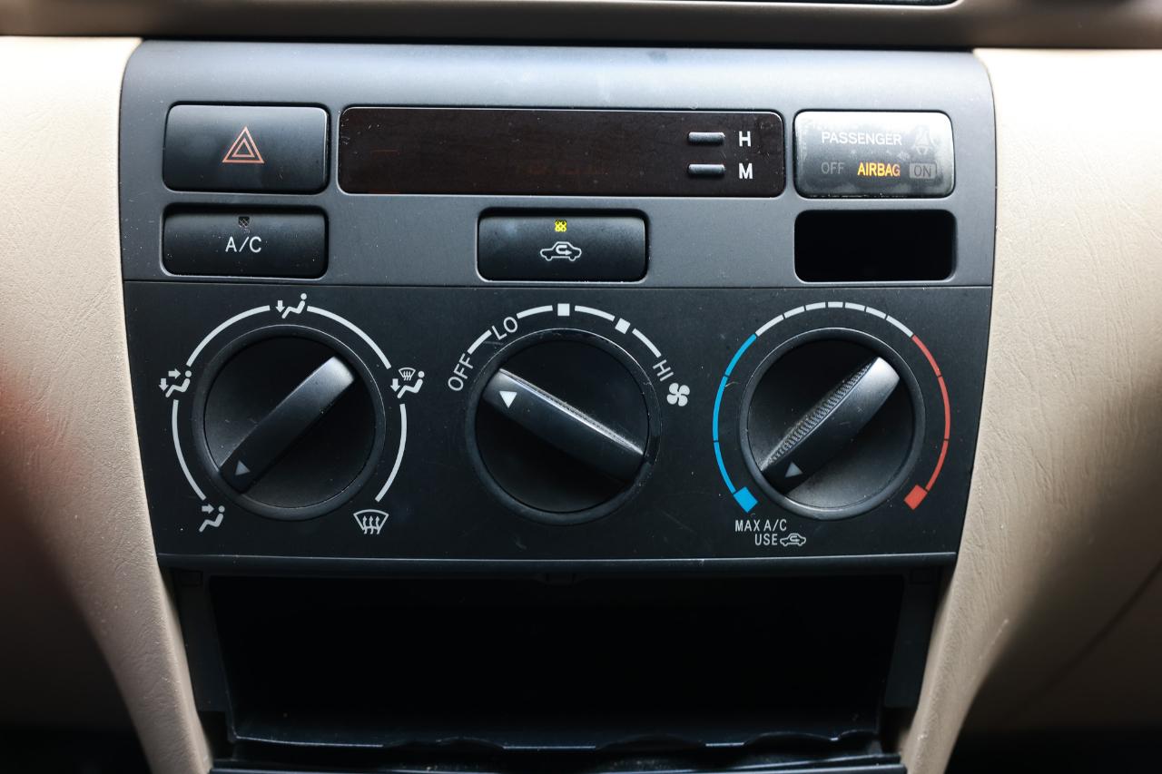 Toyota Corolla  2005