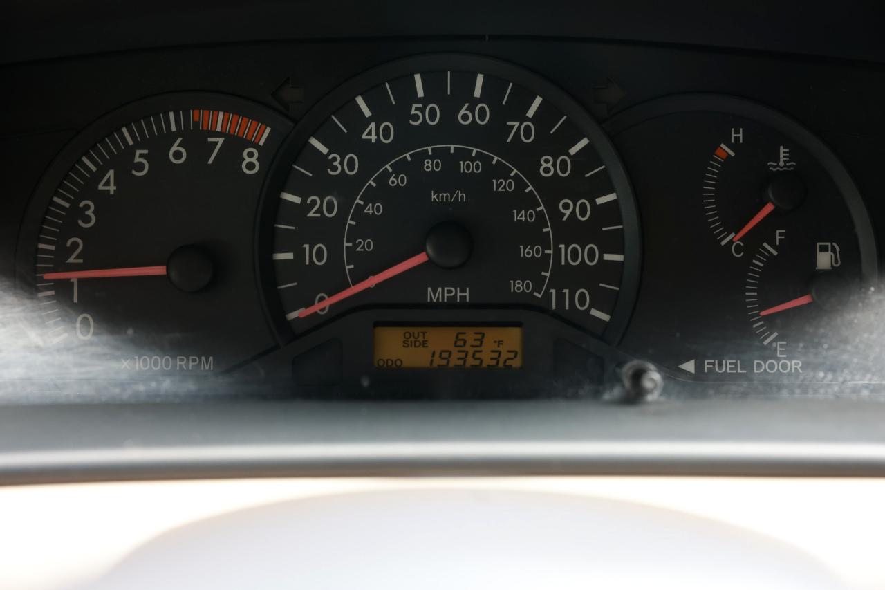 Toyota Corolla  2005