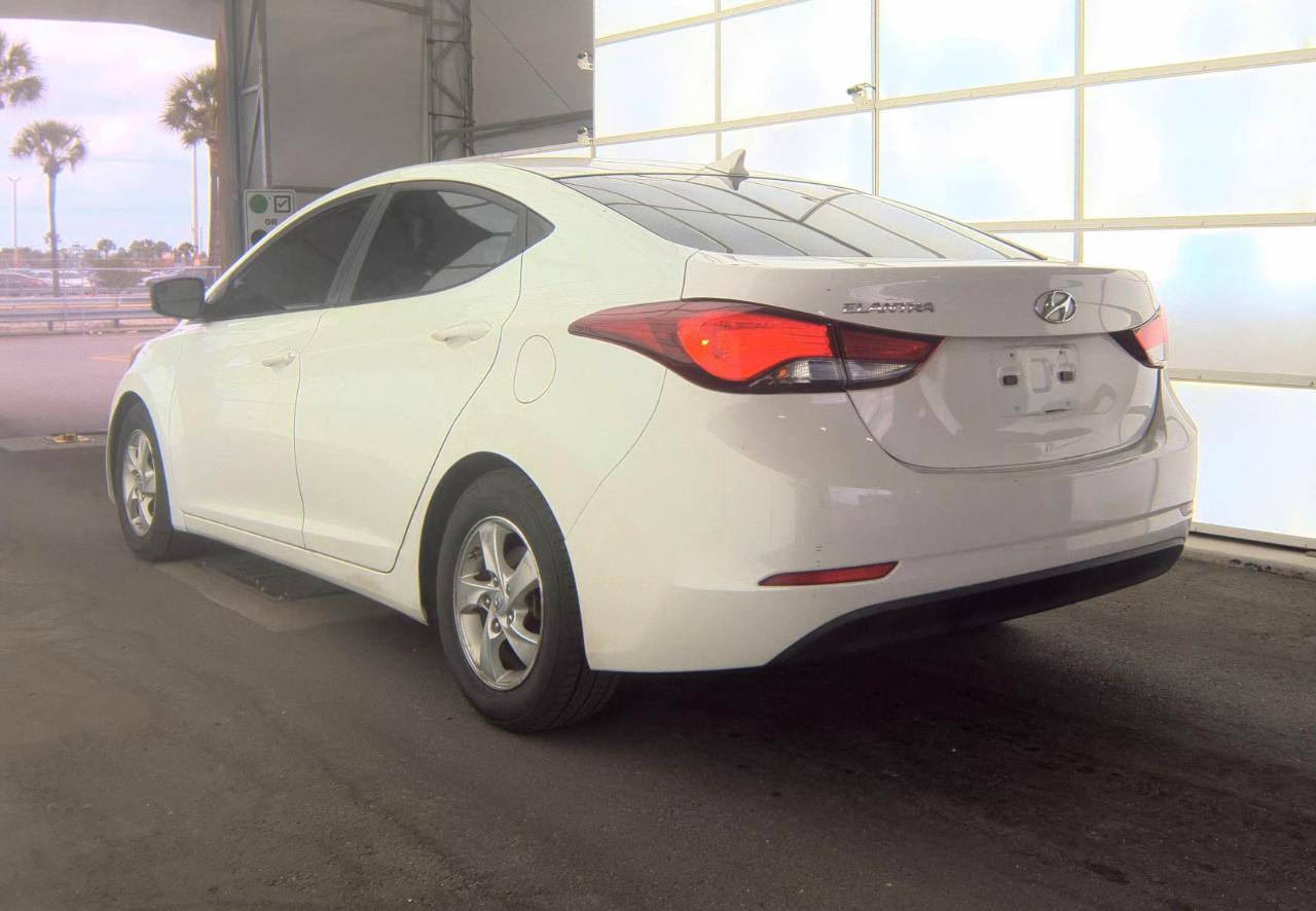 Hyundai Elantra  2014
