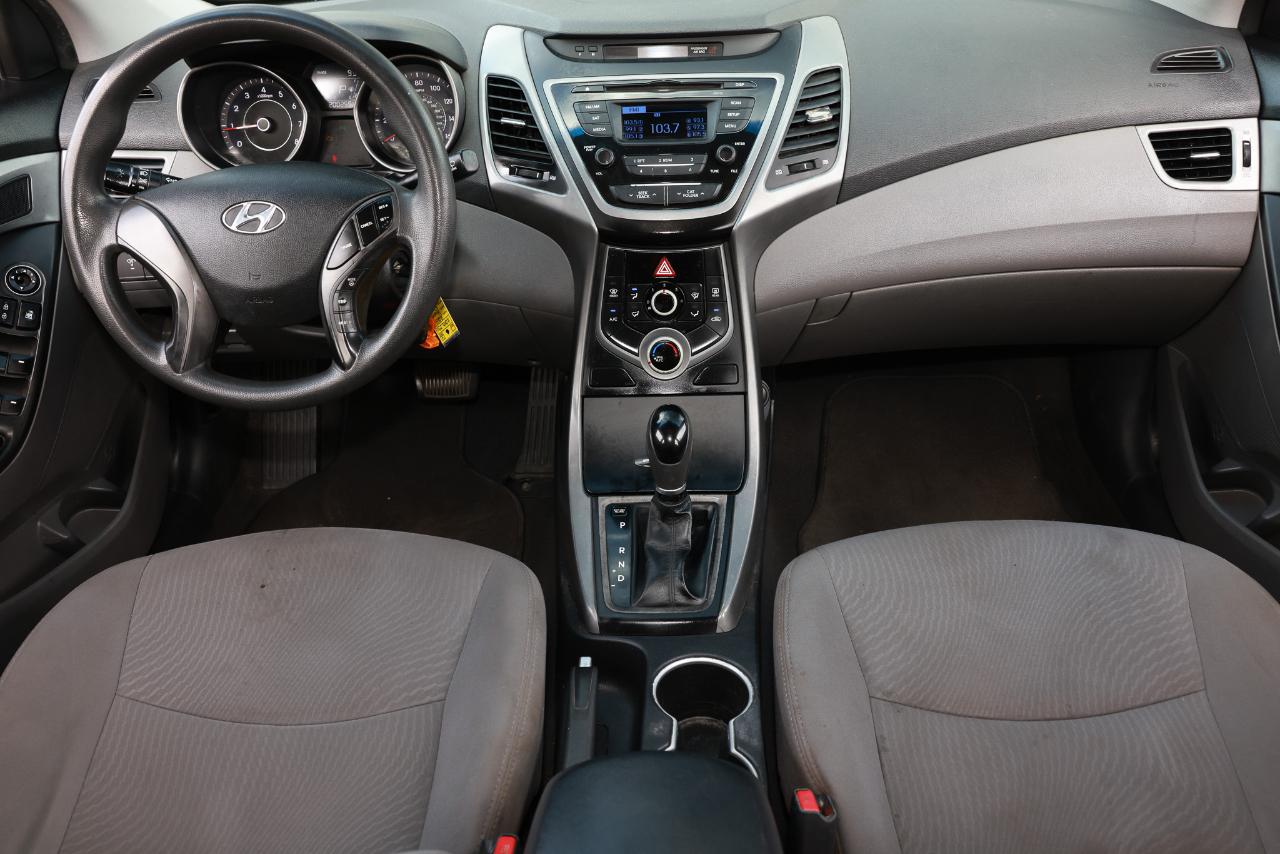 Hyundai Elantra  2014
