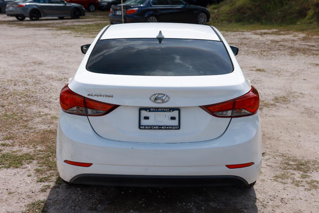Hyundai Elantra  2014