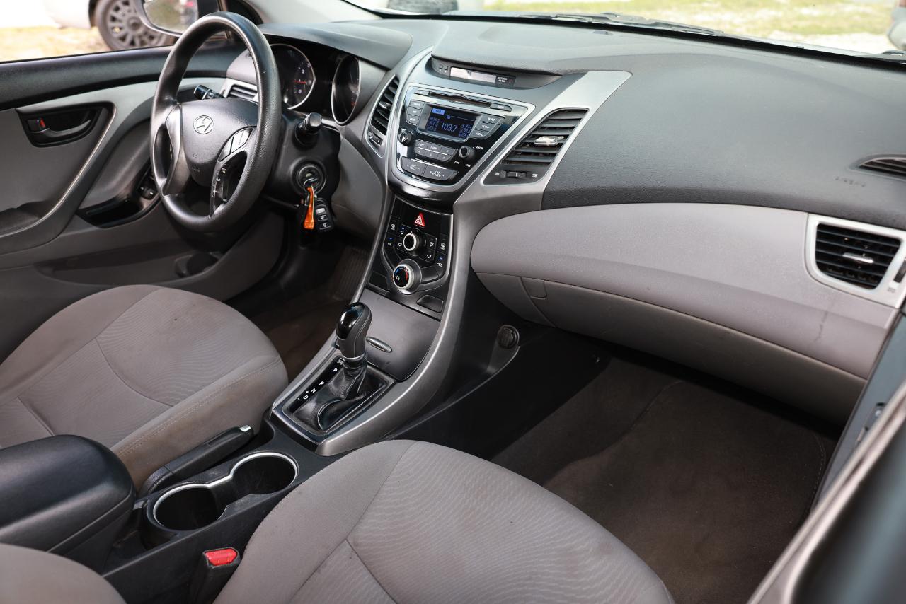 Hyundai Elantra  2014