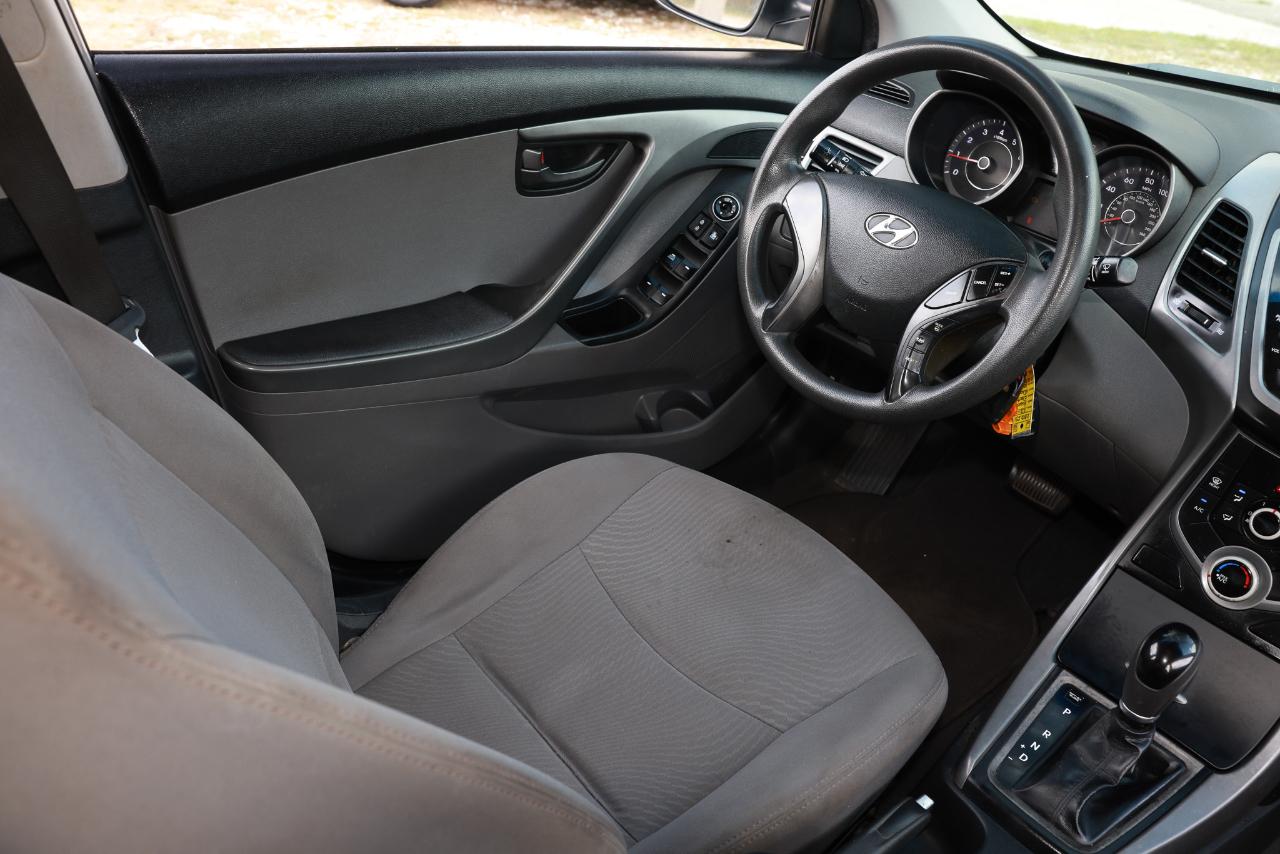 Hyundai Elantra  2014