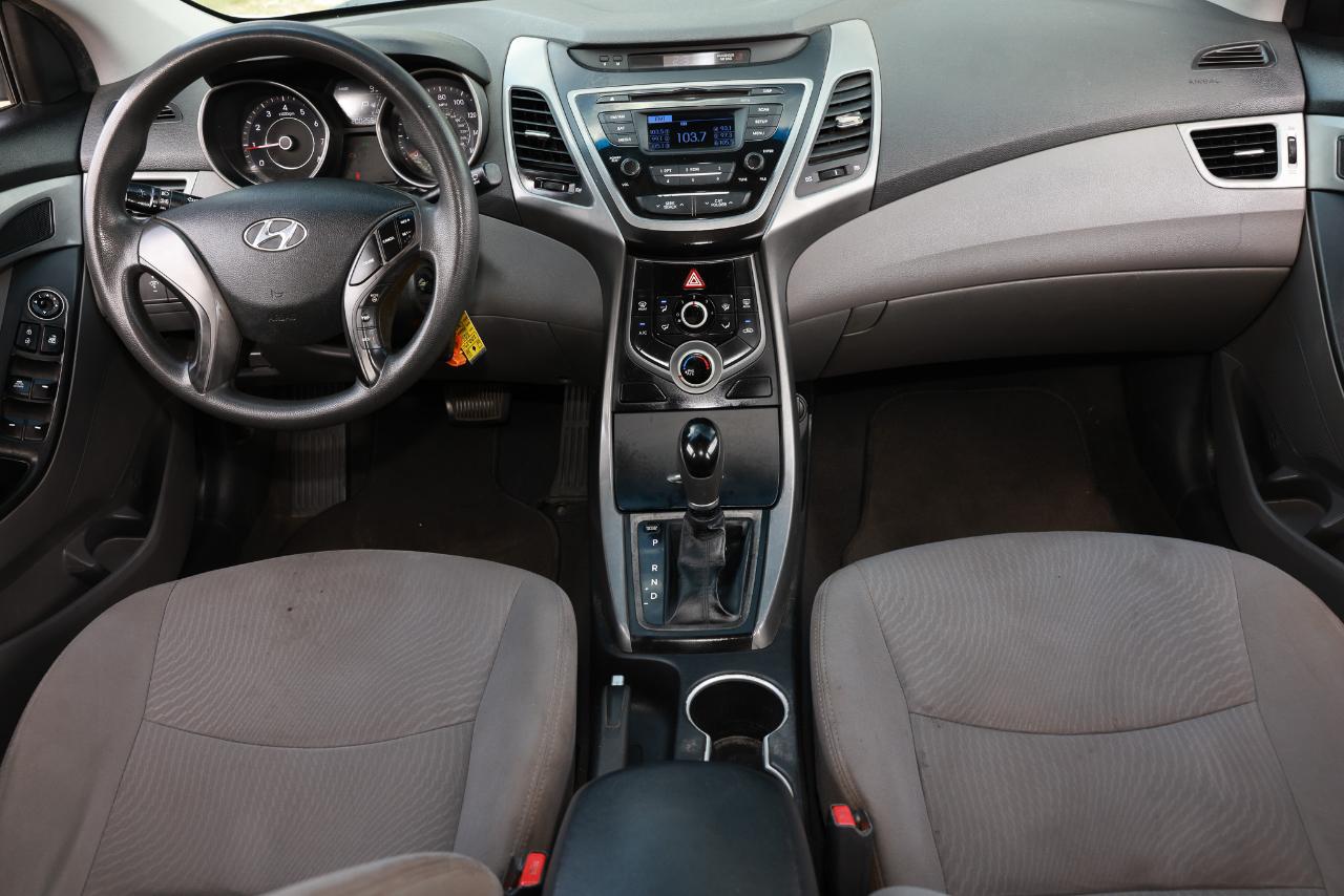 Hyundai Elantra  2014