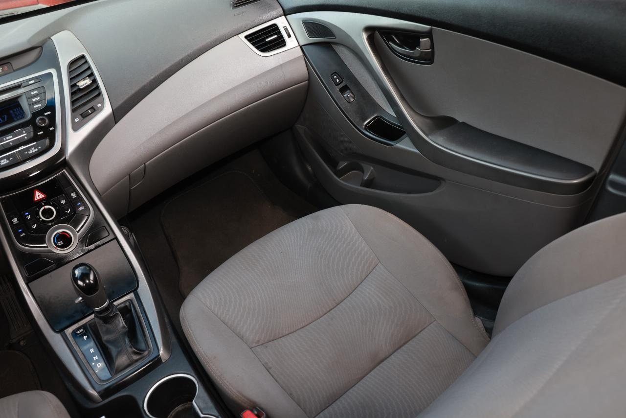 Hyundai Elantra  2014