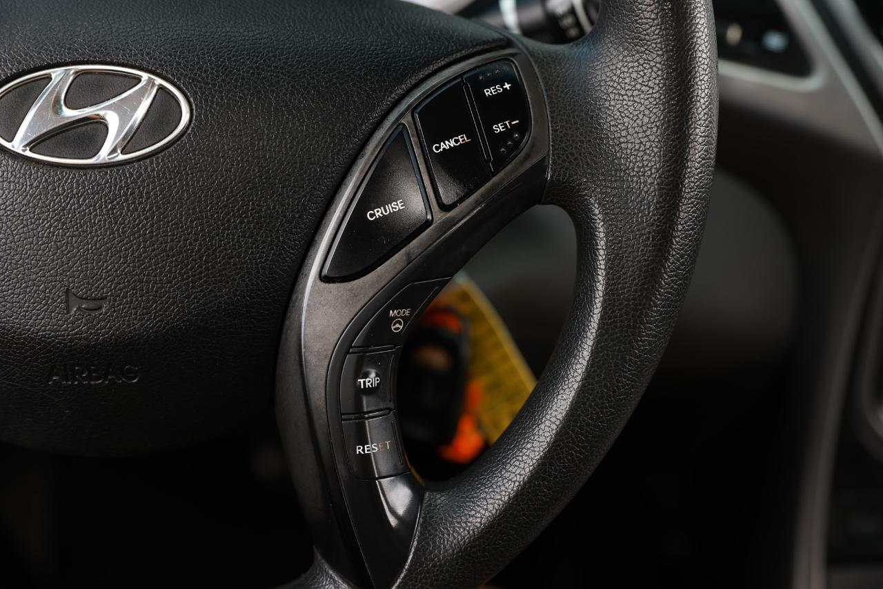 Hyundai Elantra  2014