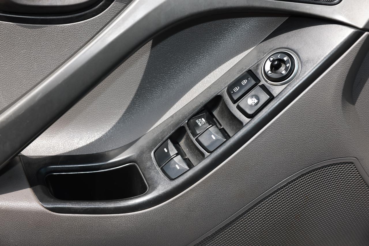 Hyundai Elantra  2014