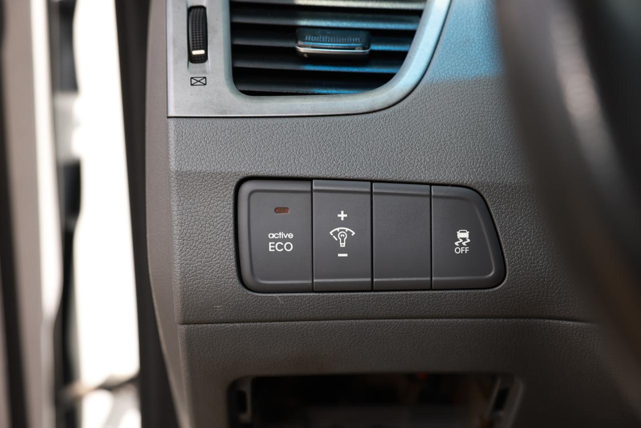 Hyundai Elantra  2014