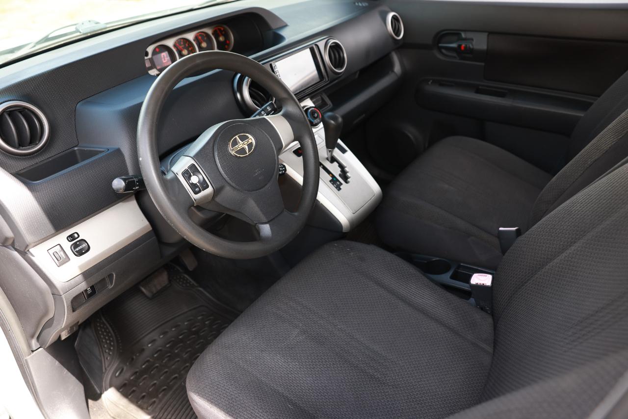 Scion xB  2008