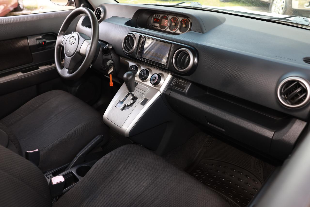 Scion xB  2008