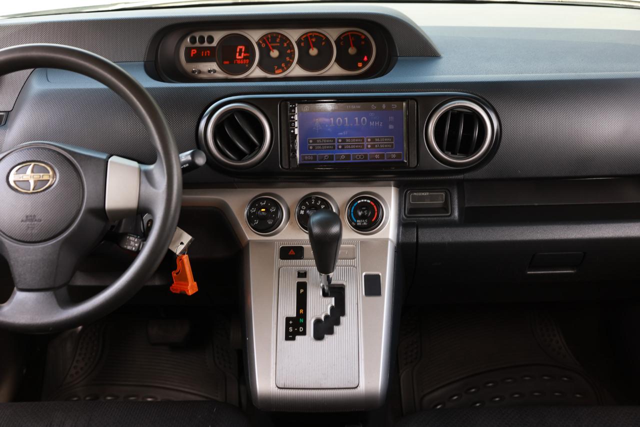 Scion xB  2008