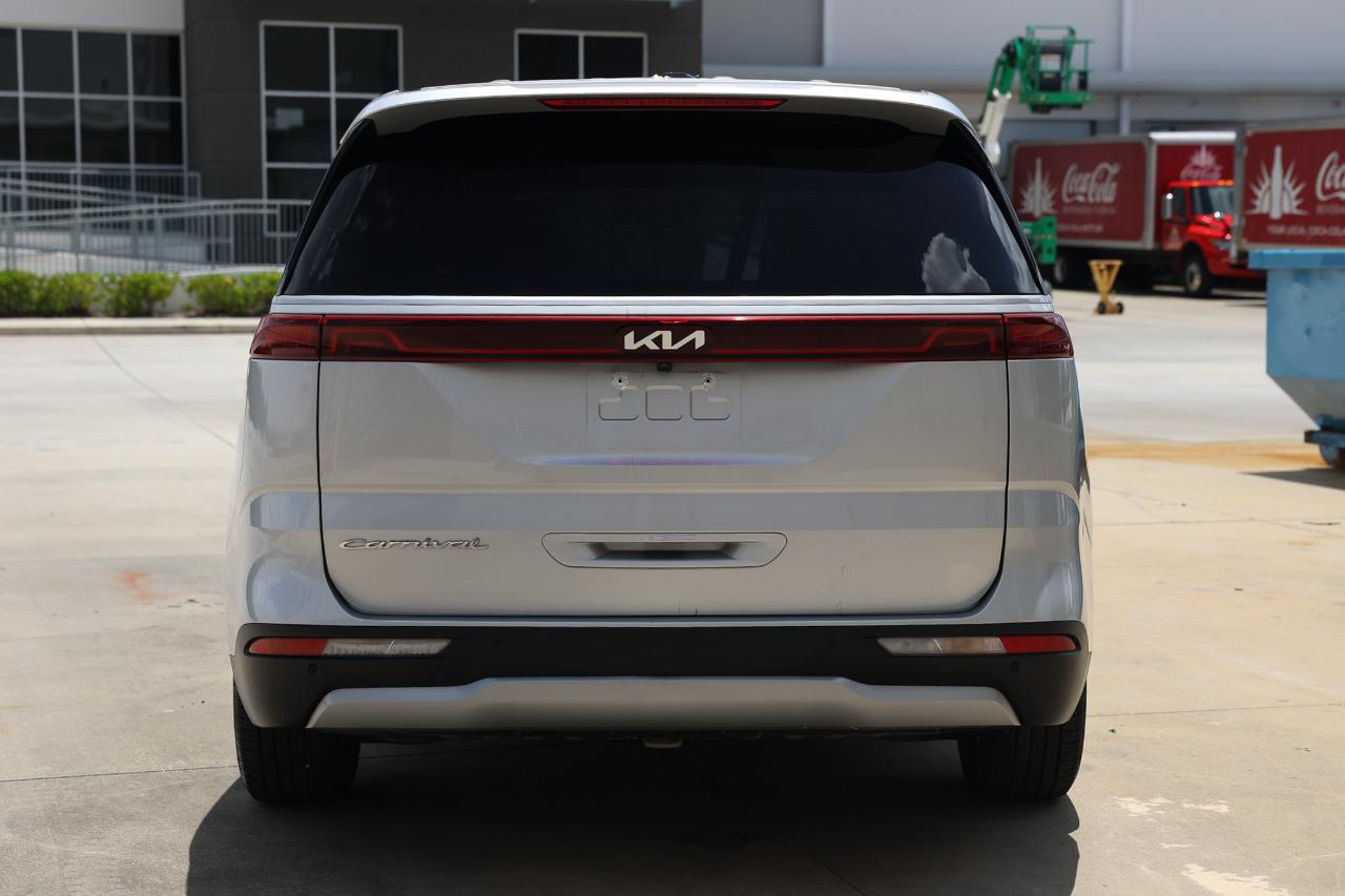 Kia Carnival  2022