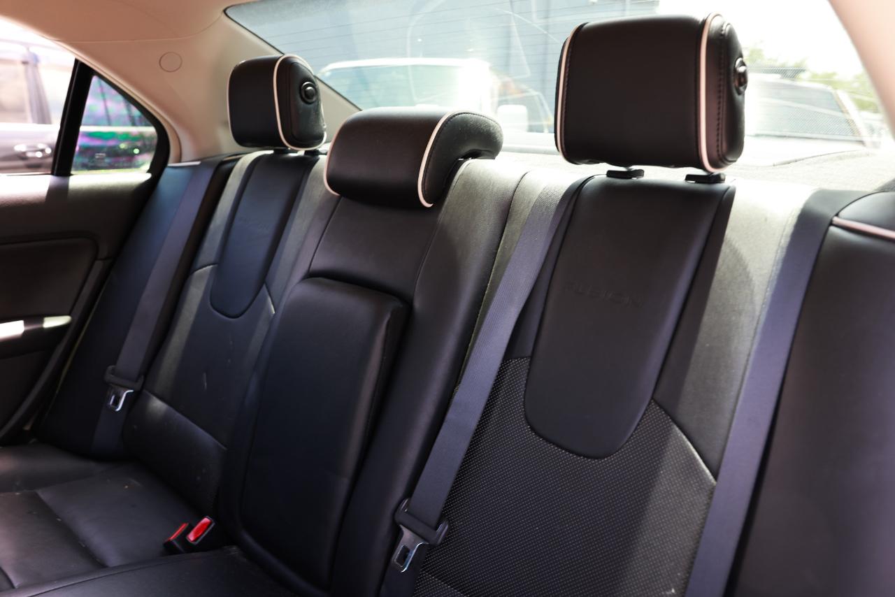 Ford Fusion  2012