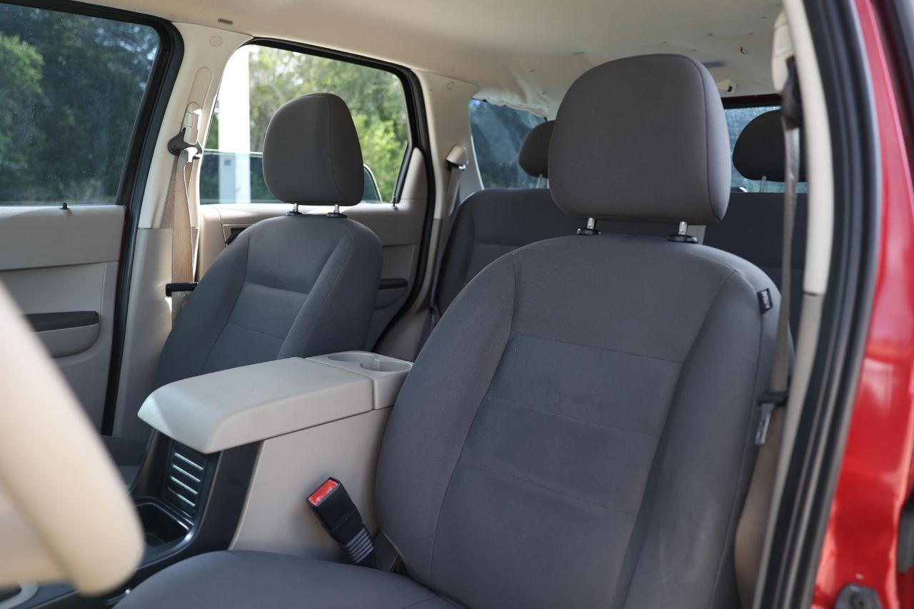 Ford Escape  2008