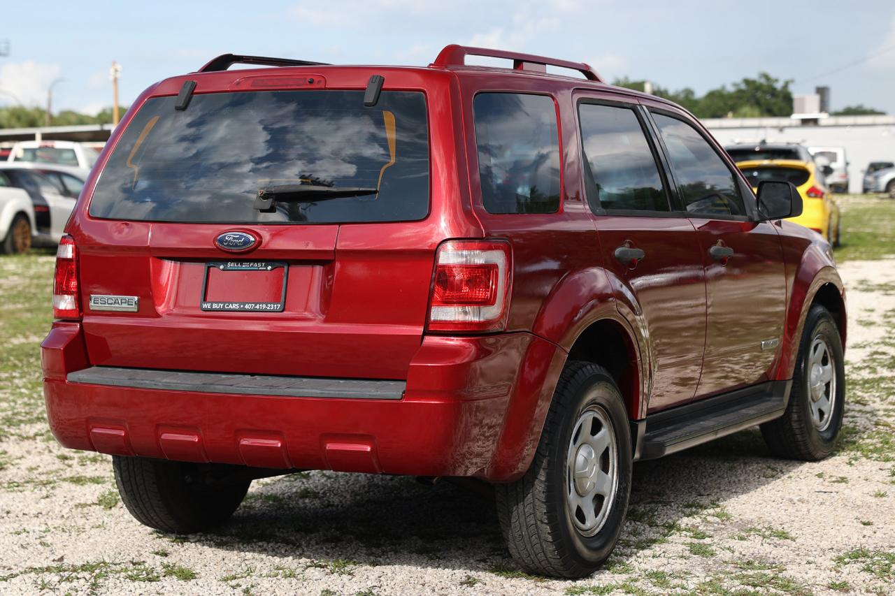 Ford Escape  2008