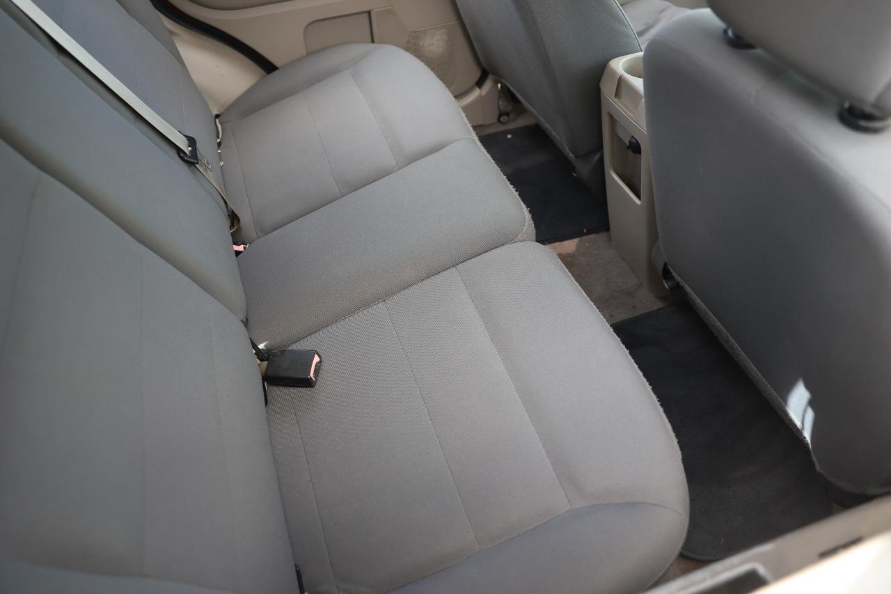 Ford Escape  2008