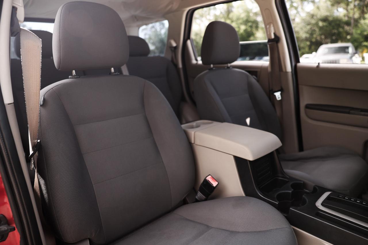 Ford Escape  2008