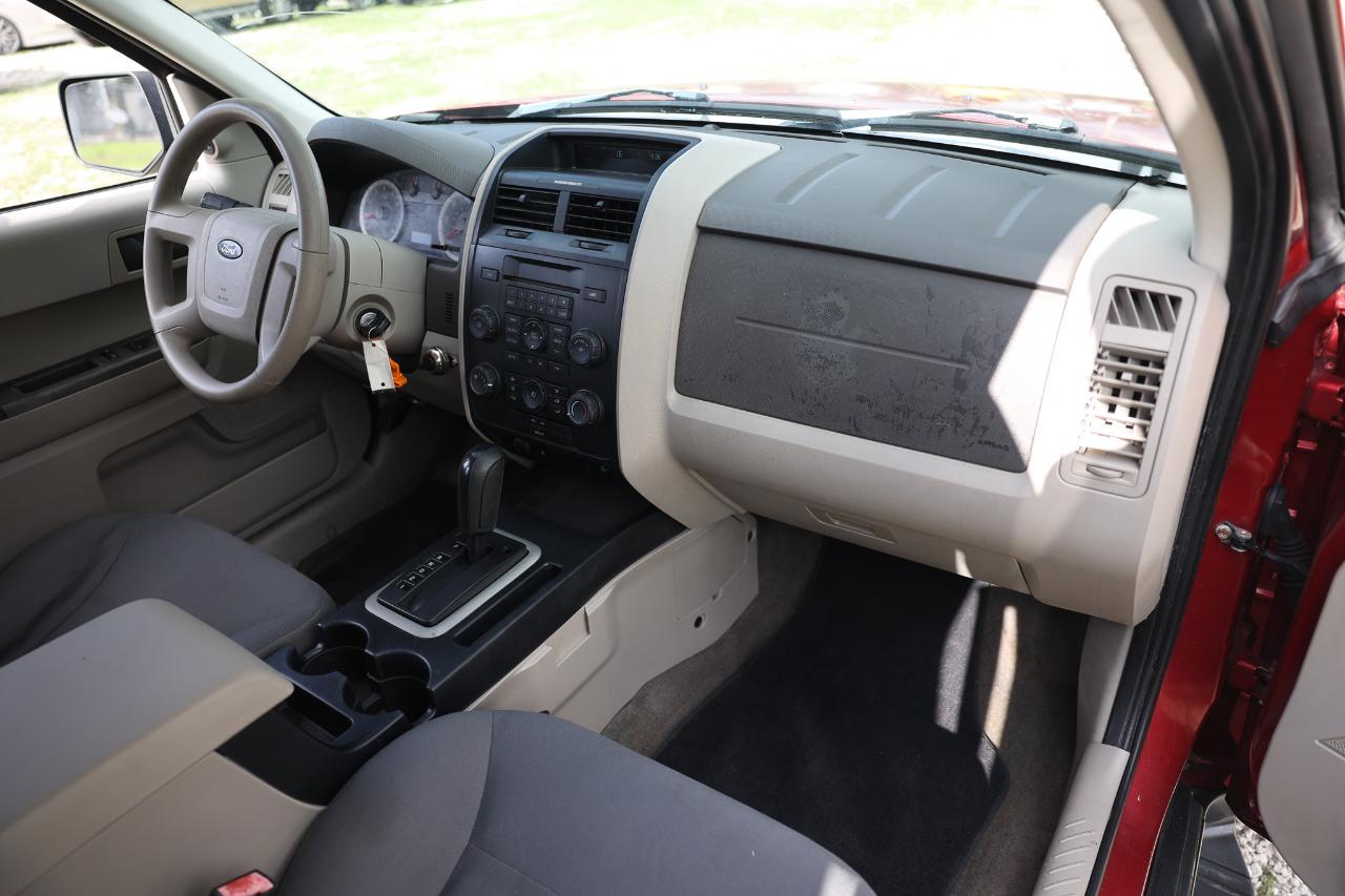 Ford Escape  2008
