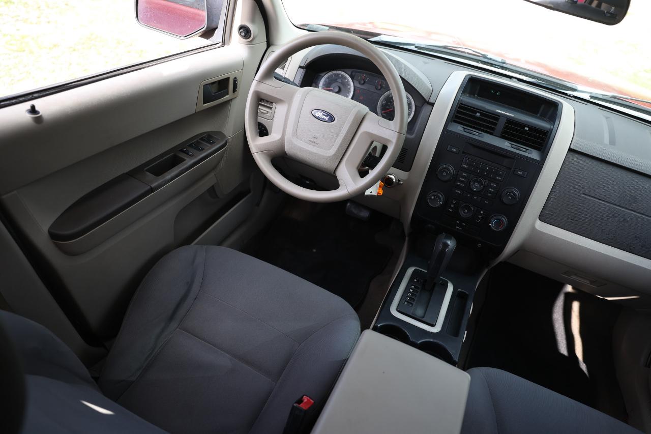 Ford Escape  2008
