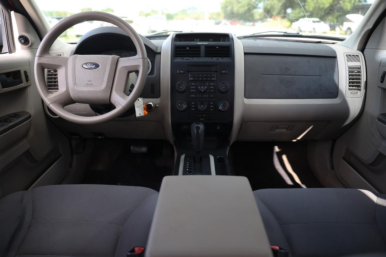 Ford Escape  2008