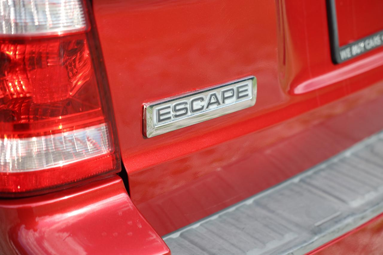 Ford Escape  2008