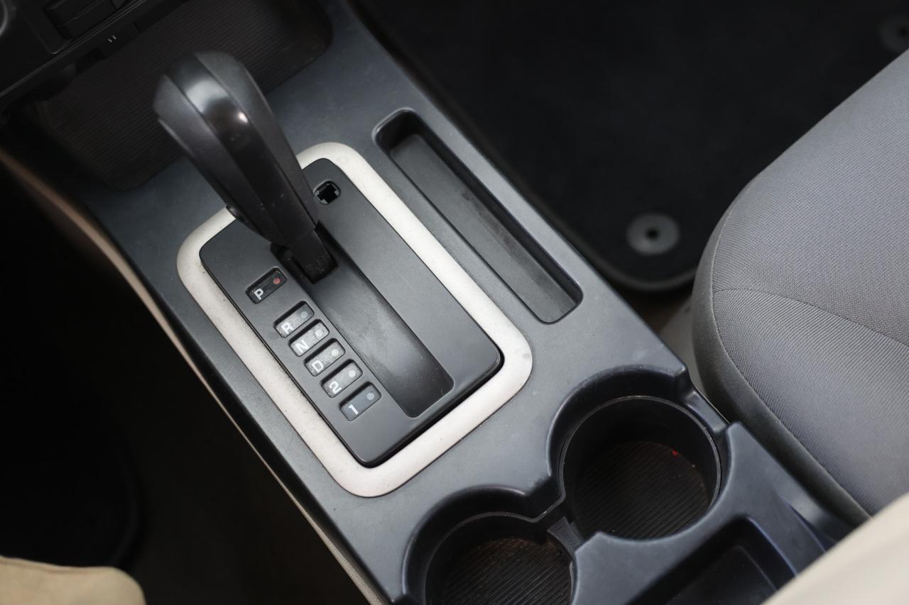 Ford Escape  2008