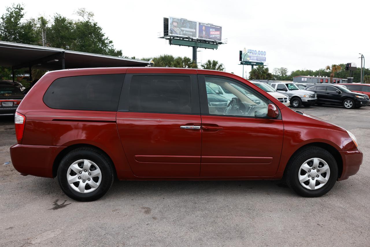Kia Sedona  2008