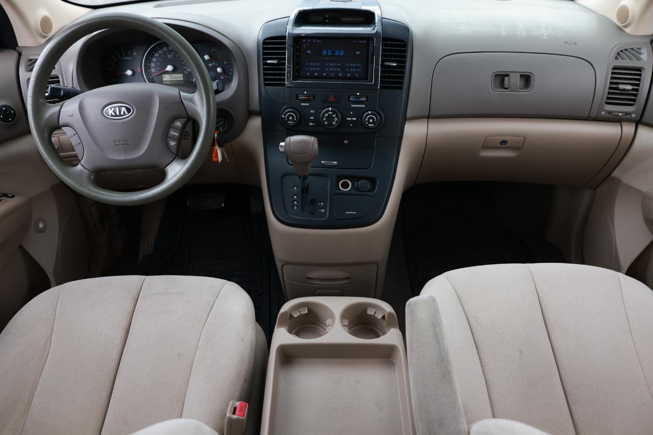 Kia Sedona  2008