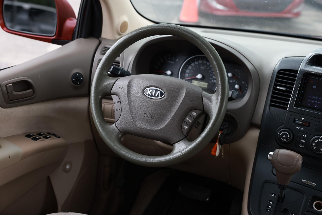 Kia Sedona  2008