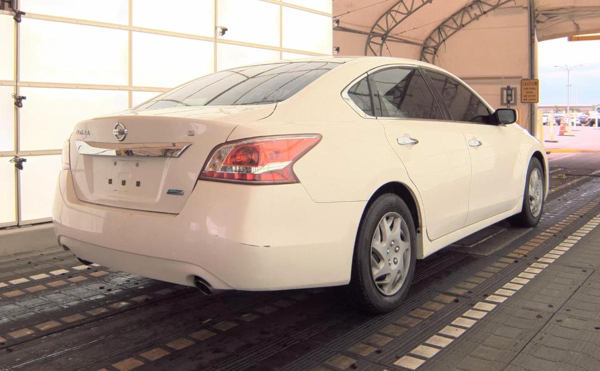 Nissan Altima  2013