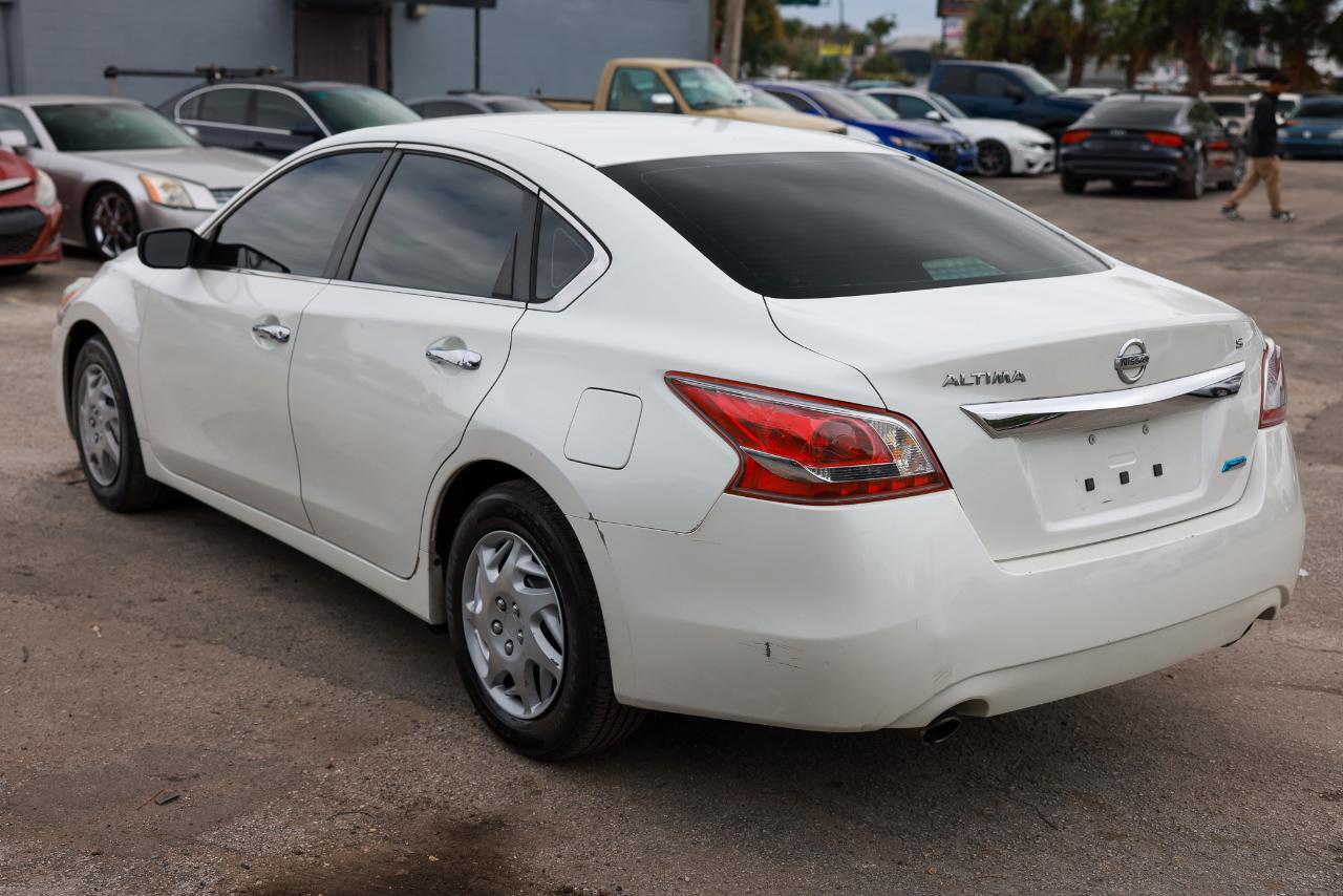 Nissan Altima  2013