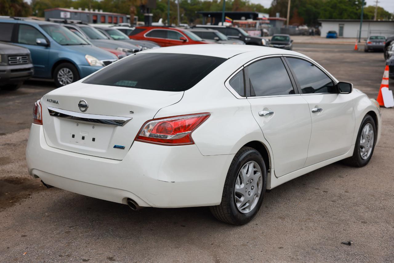 Nissan Altima  2013