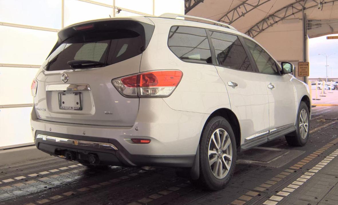 Nissan Pathfinder  2013